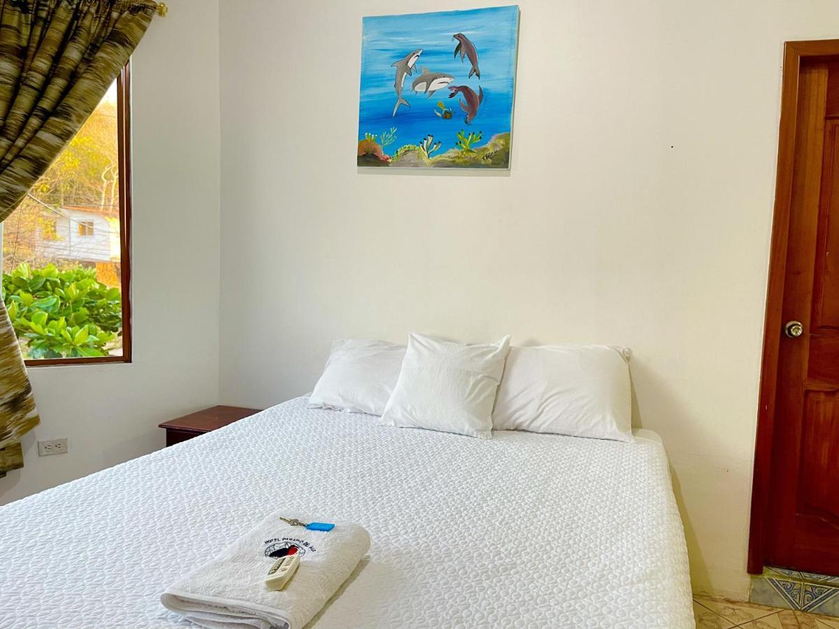 מלון פוארטו בקריסו מורנו Hostal Vista Al Mar מראה חיצוני תמונה