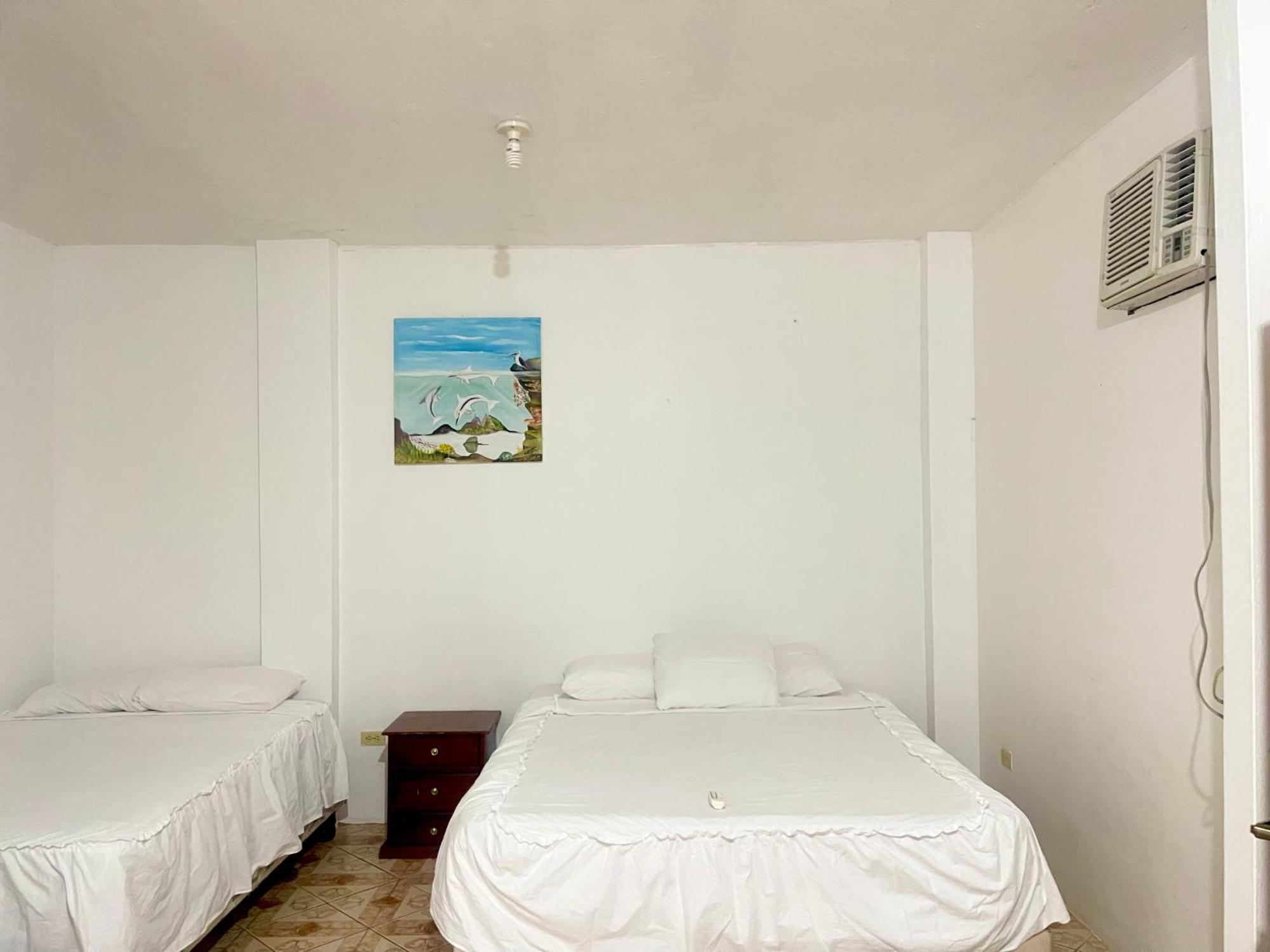 מלון פוארטו בקריסו מורנו Hostal Vista Al Mar מראה חיצוני תמונה