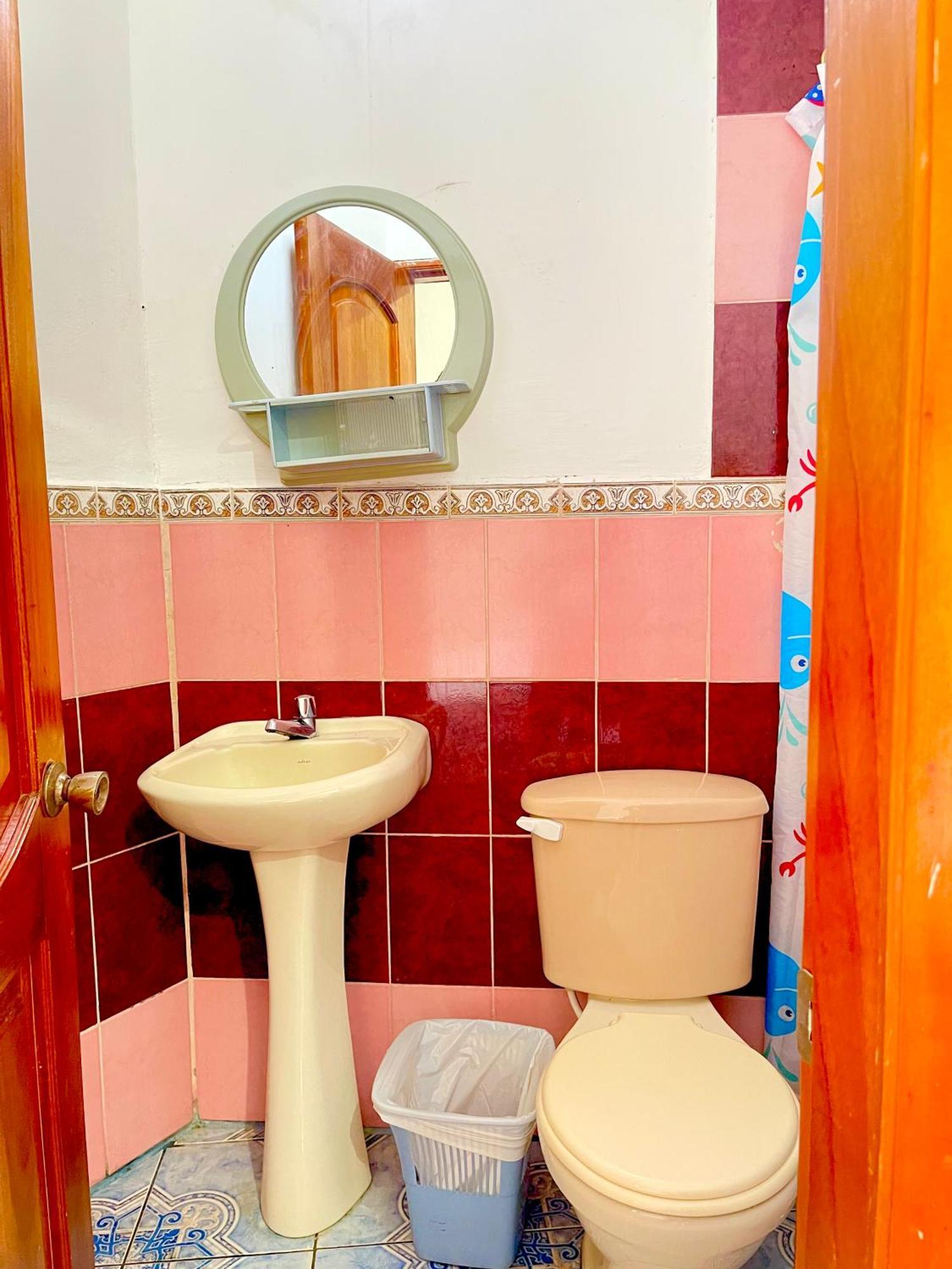 מלון פוארטו בקריסו מורנו Hostal Vista Al Mar מראה חיצוני תמונה